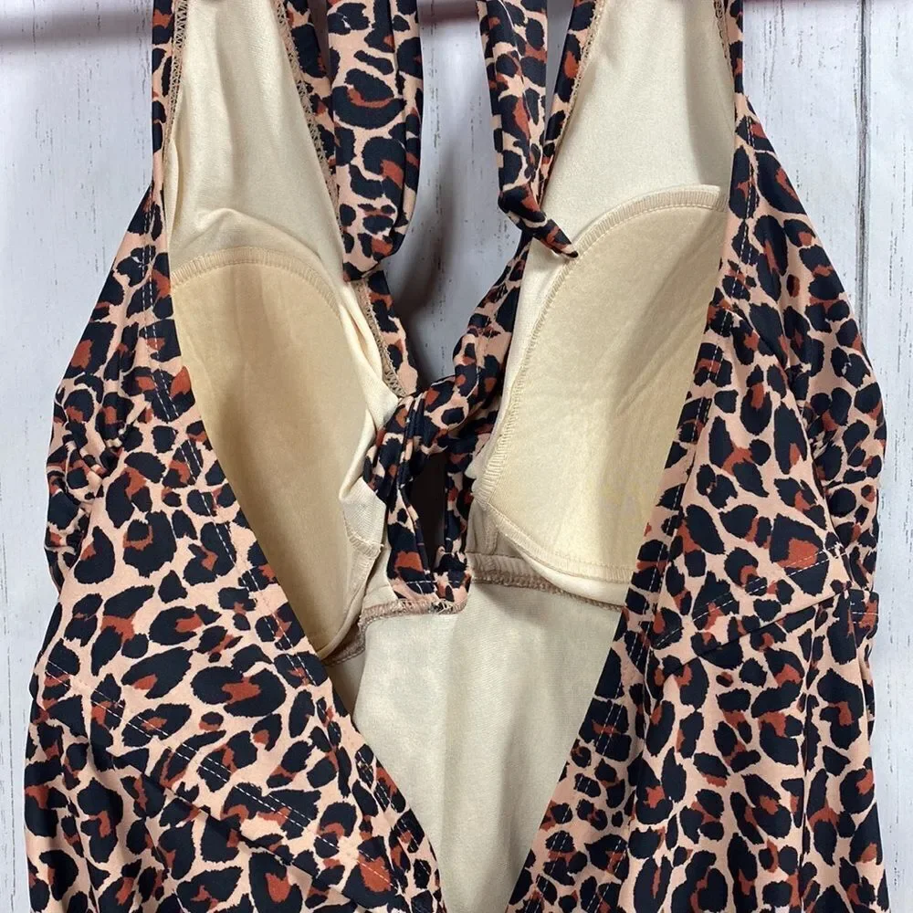 Kona Sol Womens Leopard Print Twist Front Halter One Piece Swimsuit